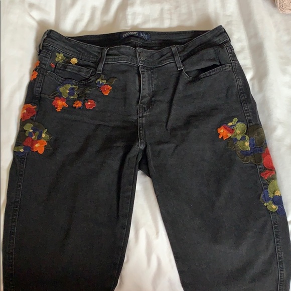 Zara // black jeans - Picture 2 of 4